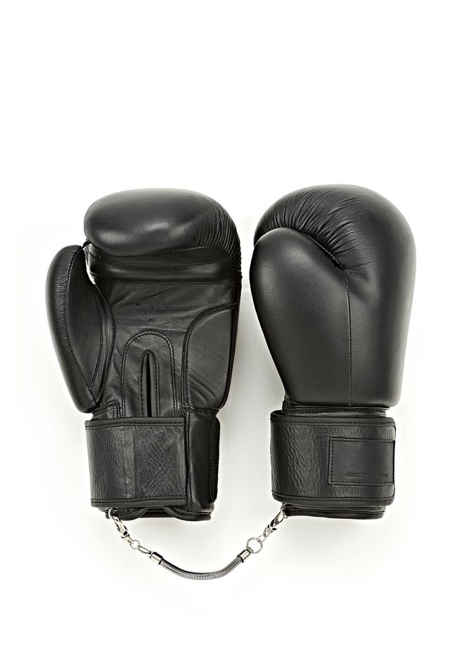 Enhance Your Performance With Impeccable Boxing Gloves!